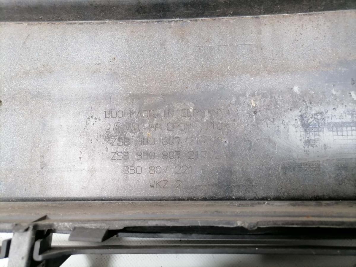 VW Passat 3BG original Sto&szlig;stange Stossf&auml;nger vorn LA7W Reflexsilber Bj.2005